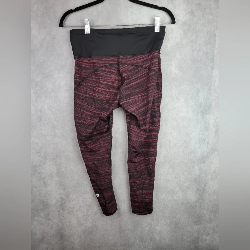 LULULEMON‎ red run the day crop legging Women's Size 8